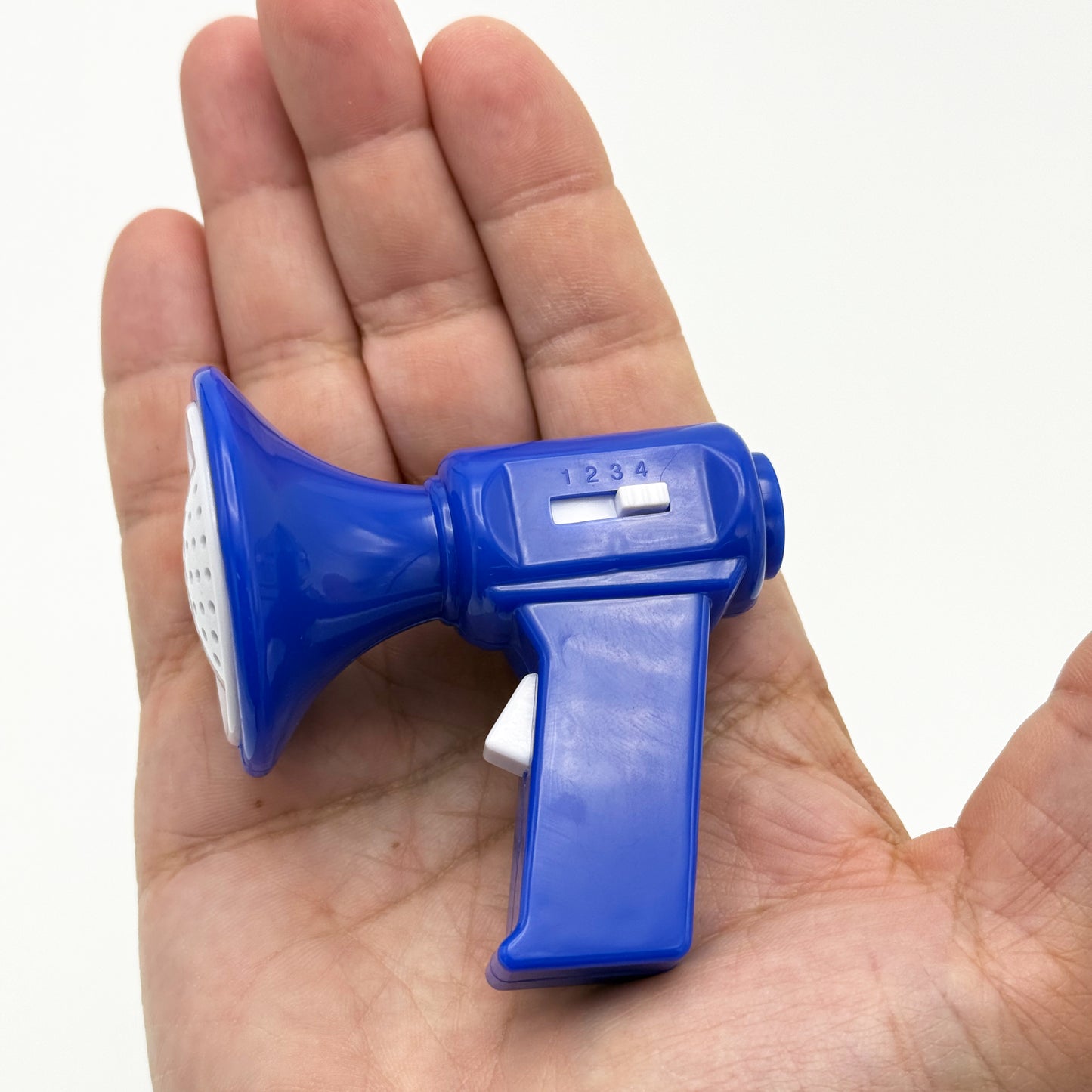 MIni Voice Changer - Battery Powered Gag Toy for Pranks and Fun